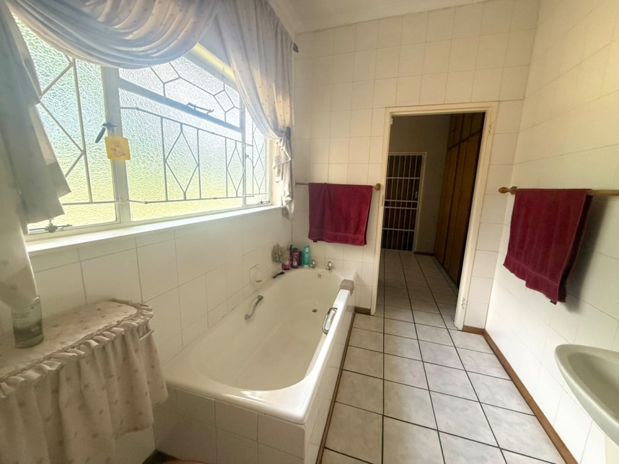 3 Bedroom Property for Sale in Bloemfontein Rural Free State